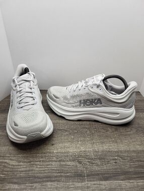Hoka One One Bondi 9 Shoes Womens Sz 10 D Wide Stardust Silver Running Athletic